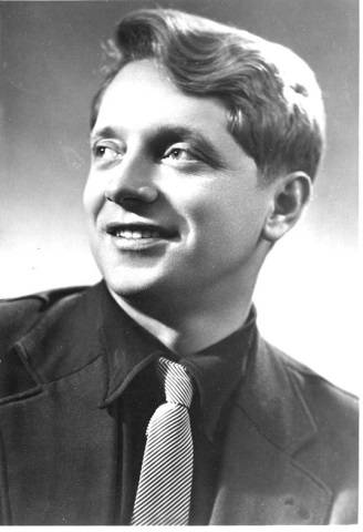 Юрий Белов